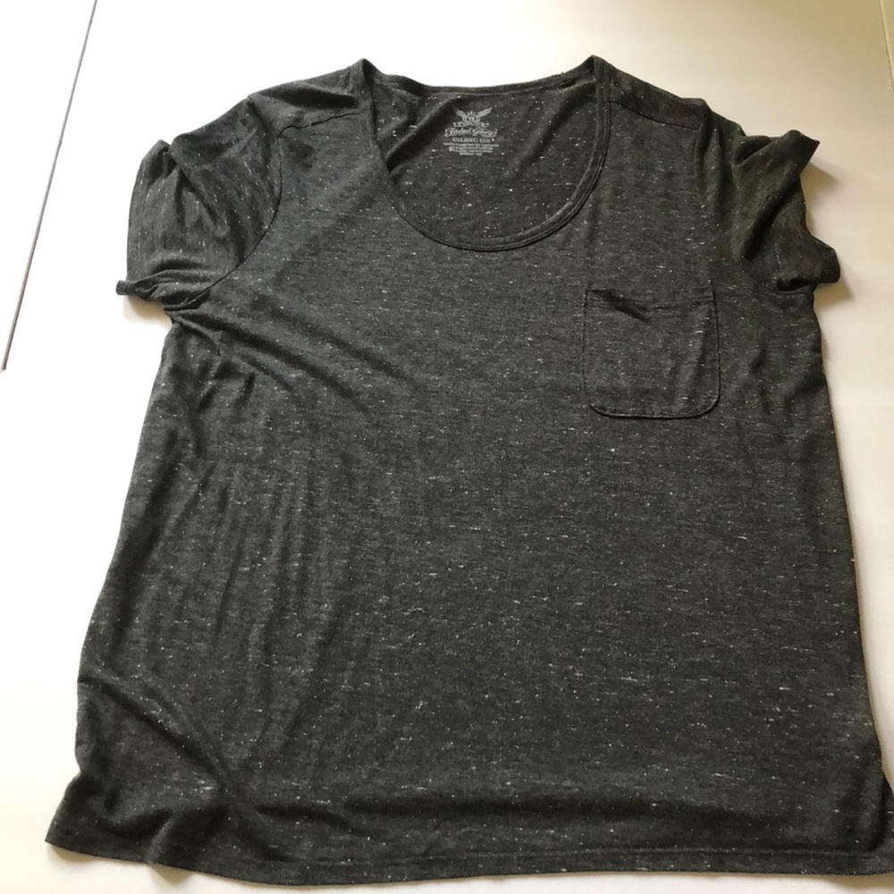 Black pocket t-shirt